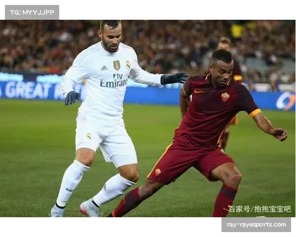 阿什利科尔效力阿森纳切尔西 被誉为最佳左后卫 阿什利科尔效力阿森纳切尔西 被誉为最佳左后卫